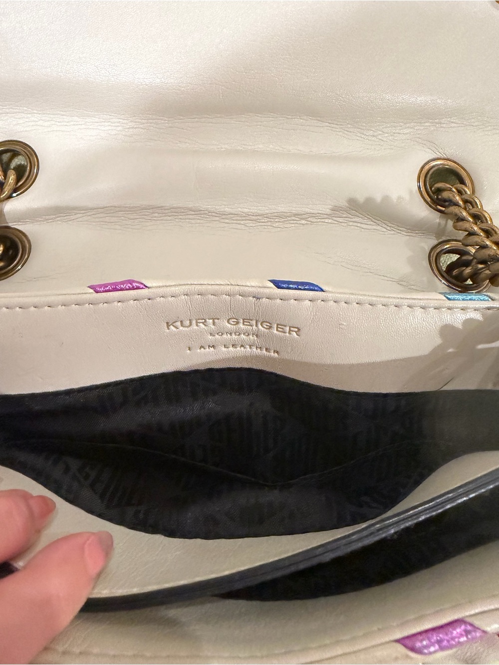 Authentic Kurt Geiger White Quilted Shoulder Bag with Multicolor Stripes - Picture 4 of 5